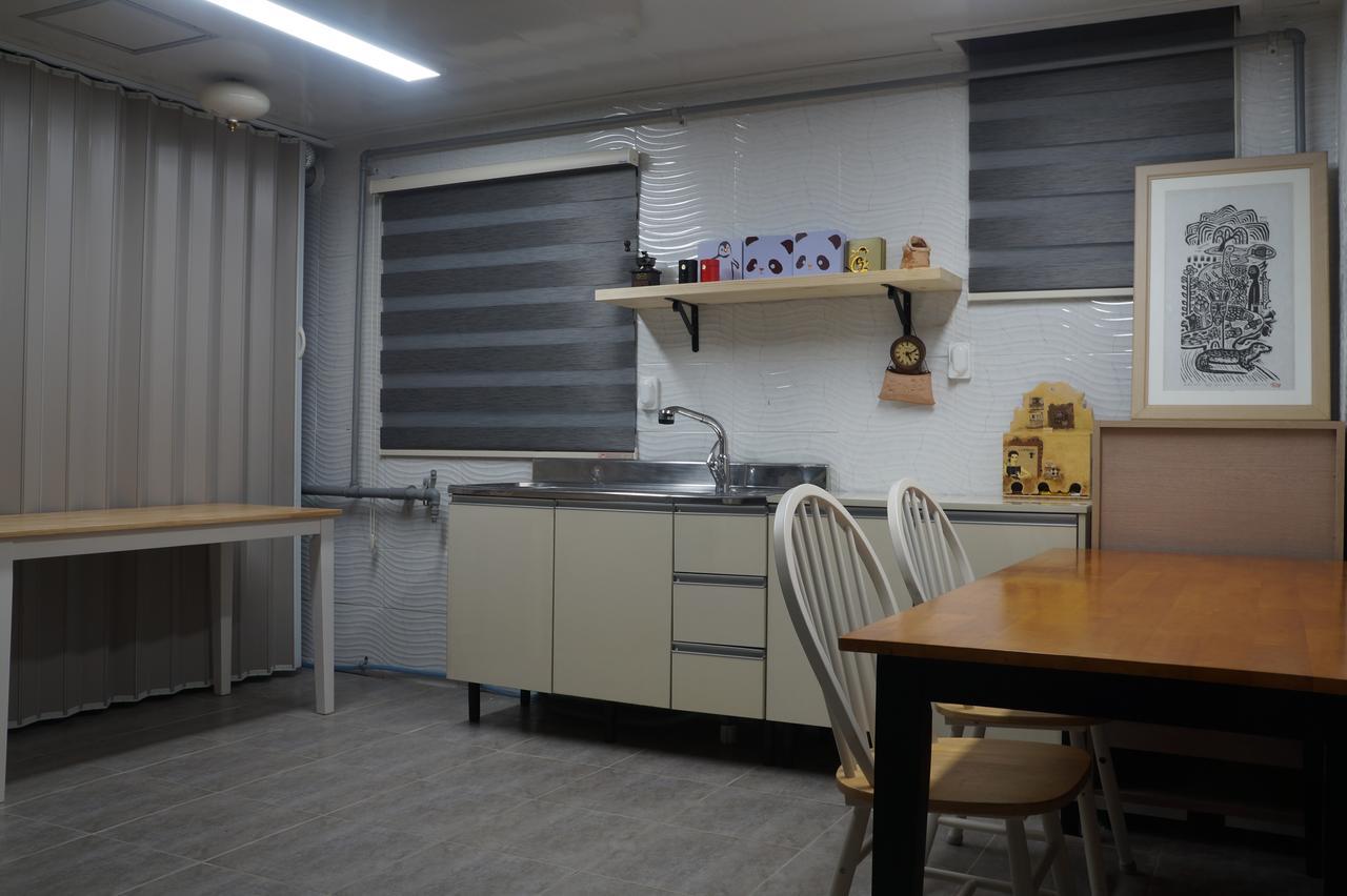 Art And Stay Suncheon Buitenkant foto